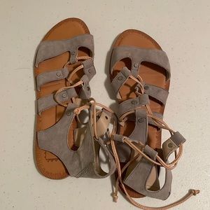 Dolce vita sandals